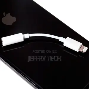 Apple Lightning Adapter to Mini Jack 3.5mm Female