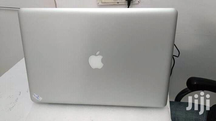 Laptop Apple MacBook Pro 4GB Intel Core i5 HDD 500GB