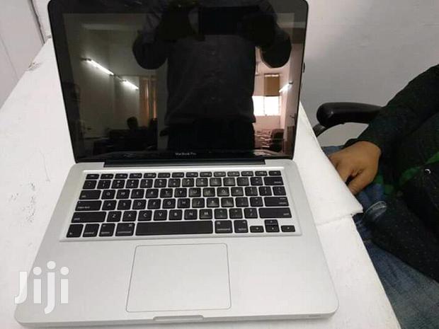Laptop Apple MacBook Pro 4GB Intel Core i5 HDD 500GB