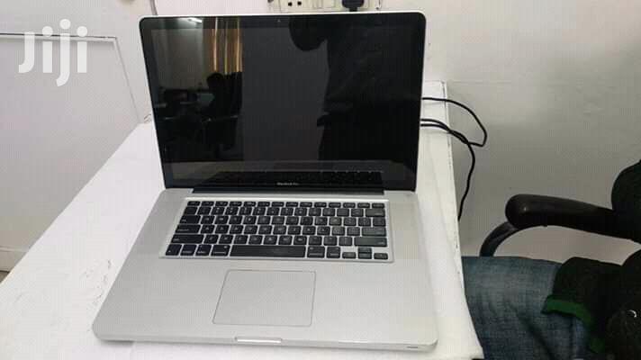 Laptop Apple MacBook Pro 4GB Intel Core i5 HDD 500GB