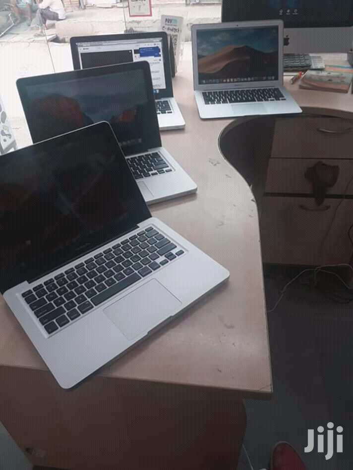 Laptop Apple MacBook Pro 4GB Intel Core i5 HDD 500GB