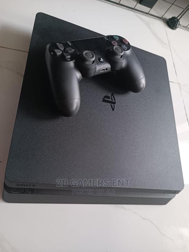 Play Station 4 , Chipped 10 Games, Slim - thumbnail 3