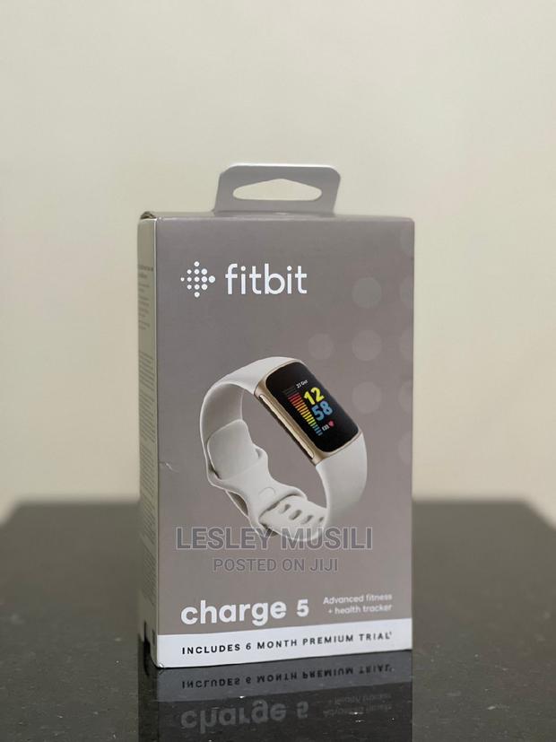 Fitbit Charge 5 - main view