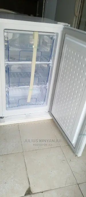 Upright Freezer Mini