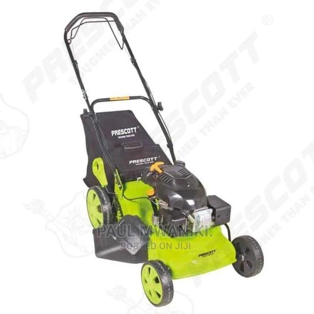 PG0946001 Lawn Mower Self
Propelled