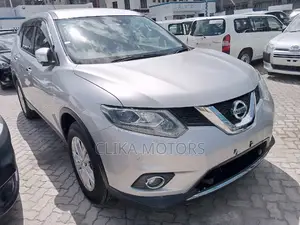 Nissan X-Trail 2016 Beige