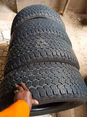 Good Year Tyres 265/65r17