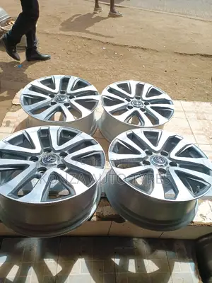 Landcruss V8 Sport Rims Size 20