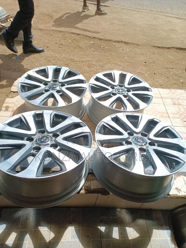 Landcruss V8 Sport Rims Size 20