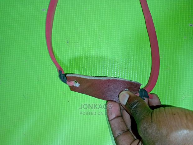 Camping/Hunting Slingshot - thumbnail 3