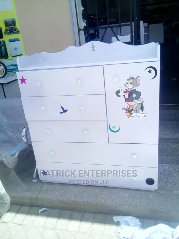 Morden Chest of Drawers - thumbnail 2