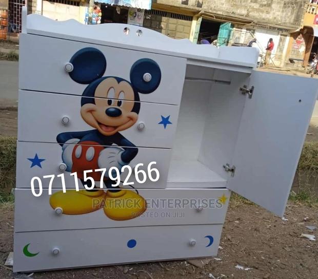 Morden Chest of Drawers - thumbnail 3