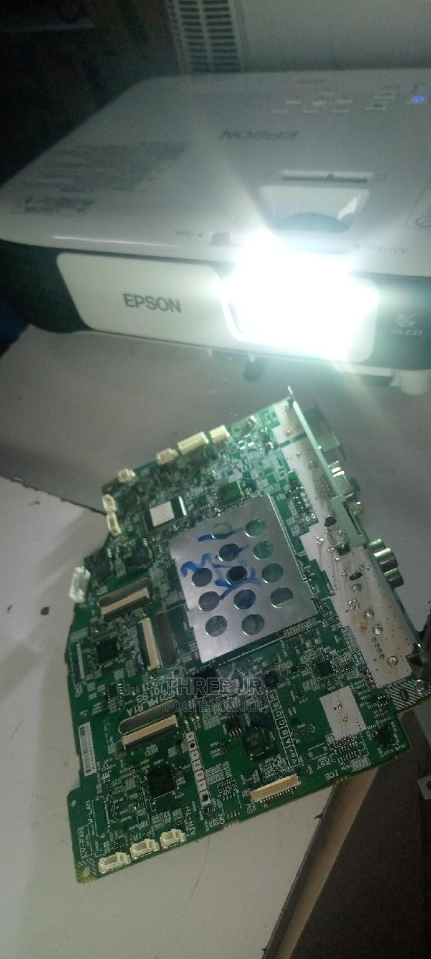 We Replace Projector Ballasts - main view