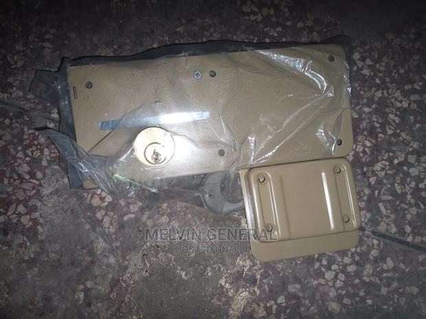 Six Turn Lock - main view