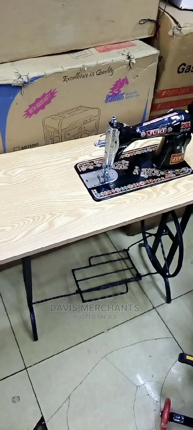 Sewing Machine With a Local Table