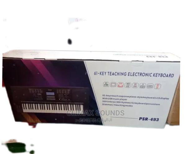 PSR -493 Professional Electronic Keyboard - main view