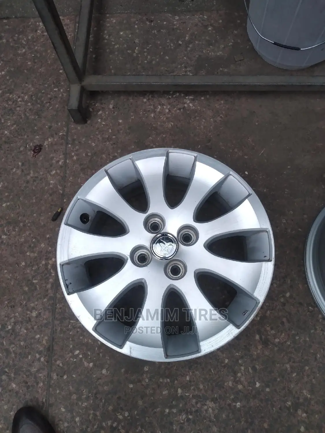 Original Rims Set 4 Holes Sizes 14 Inch.