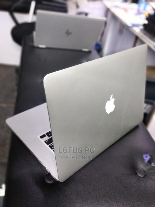 Laptop Apple MacBook Pro 2015 16GB Intel Core I7 SSD 512GB - thumbnail 3