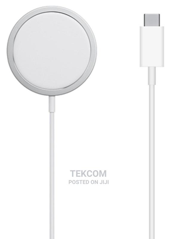 Apple Magsafe Wireless Charger - thumbnail 2