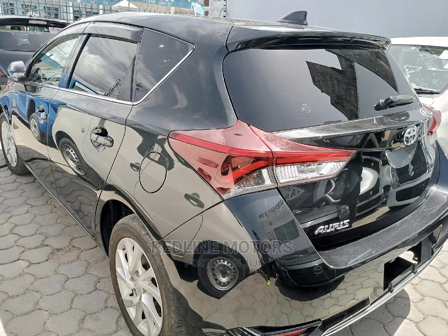 Toyota Auris 2016 Matt Black