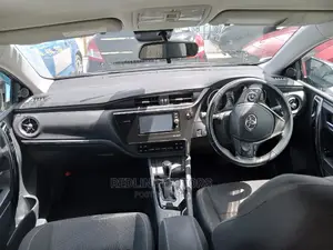 Toyota Auris 2016 Matt Black