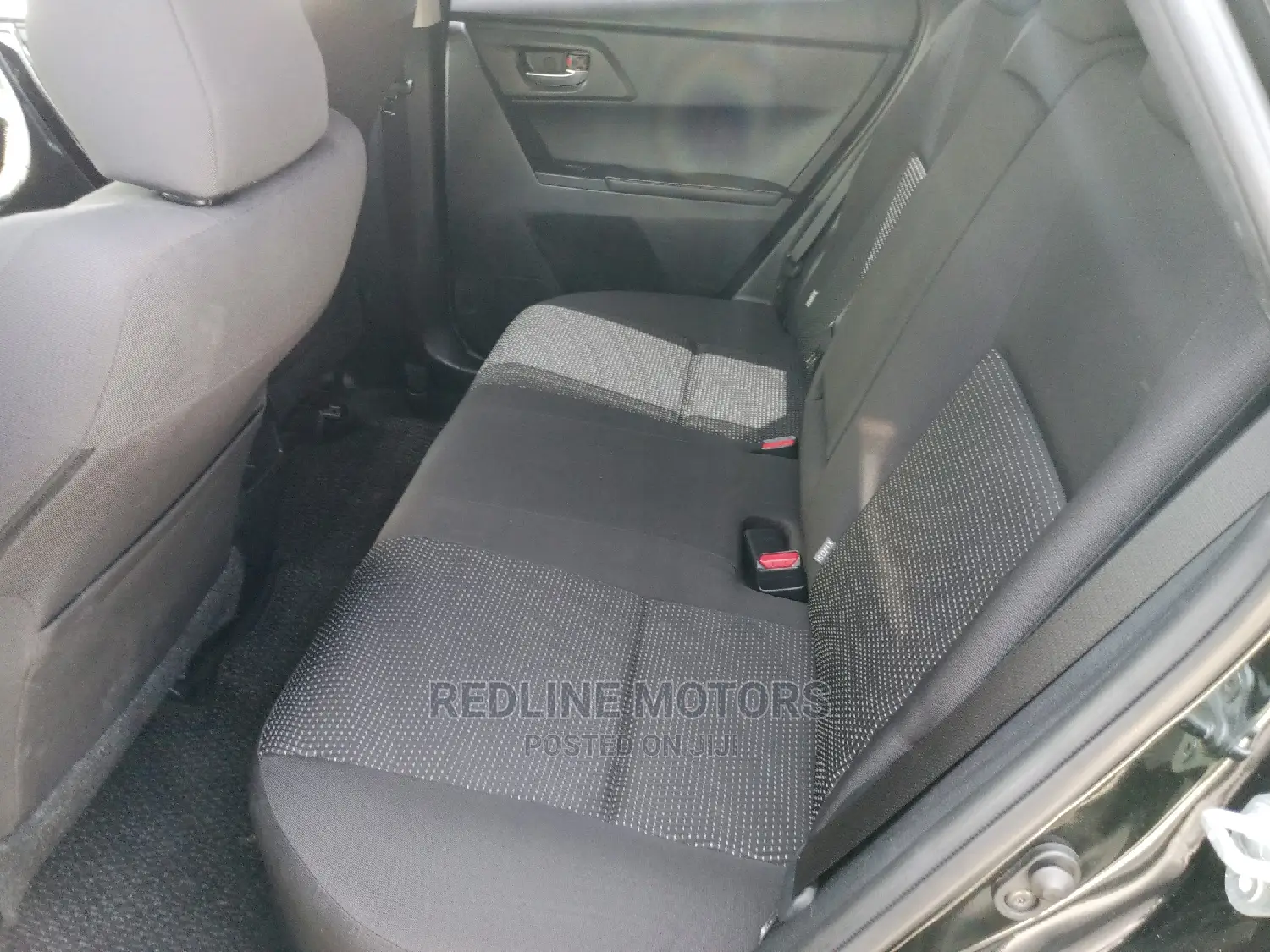 Toyota Auris 2016 Matt Black