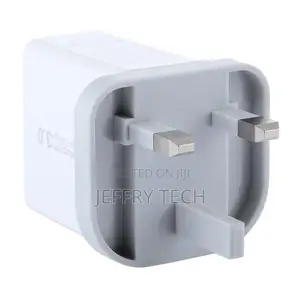 3 USB Ports (3A + 2.4A + 2.4A) Quick Charger QC 3.0 Travel C