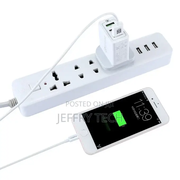 3 USB Ports (3A + 2.4A + 2.4A) Quick Charger QC 3.0 Travel C