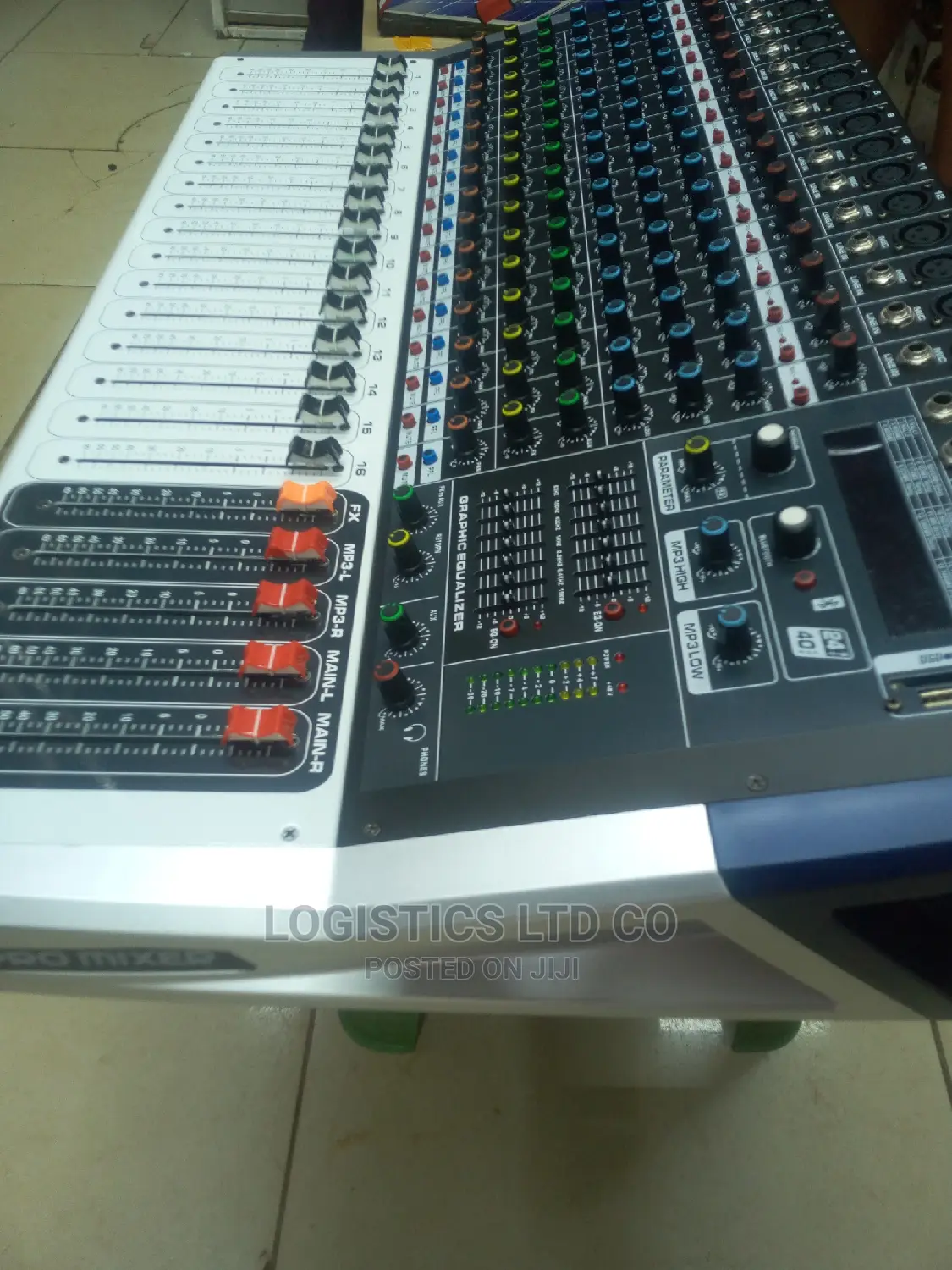 Yamaha 16 Channel Bluetooth Powered Audio Mixer 2500 Watts