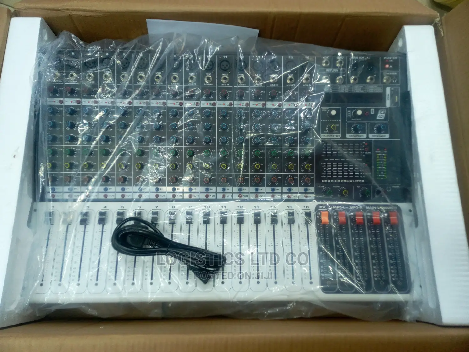 Yamaha 16 Channel Bluetooth Powered Audio Mixer 2500 Watts