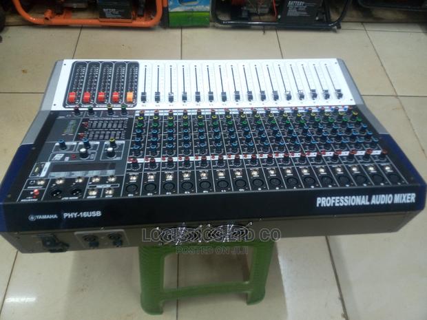 Yamaha 16 Channel Bluetooth Powered Audio Mixer 2500 Watts - thumbnail 3