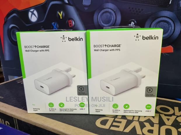 Belkin Charging Adapter - main view