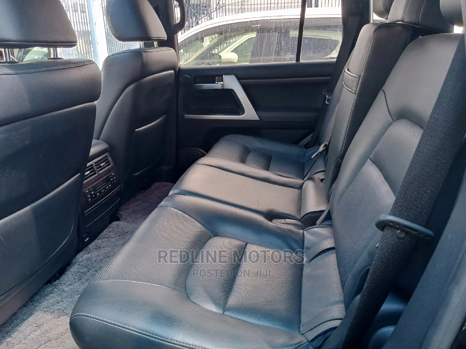 Toyota Land Cruiser 4.5 V8 VXR 2017 Pearl