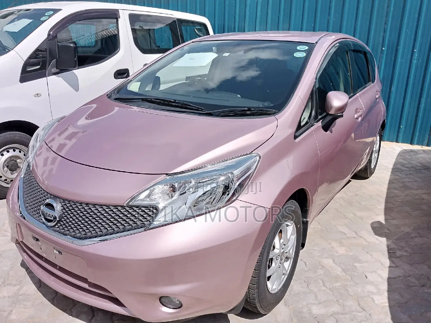 Nissan Note 2016 Purple