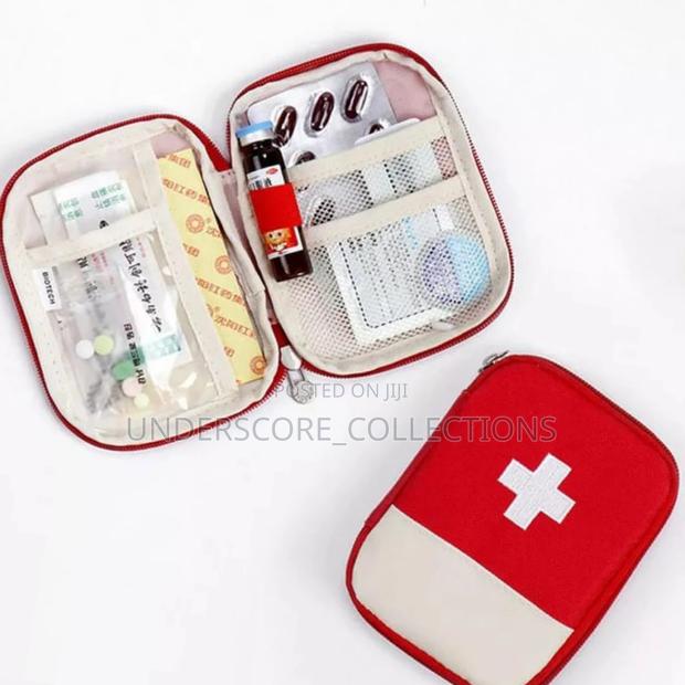 *Portable First Aid Storage Bag* - main view