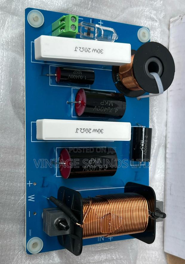 F2A 2way Speaker Crossover - main view