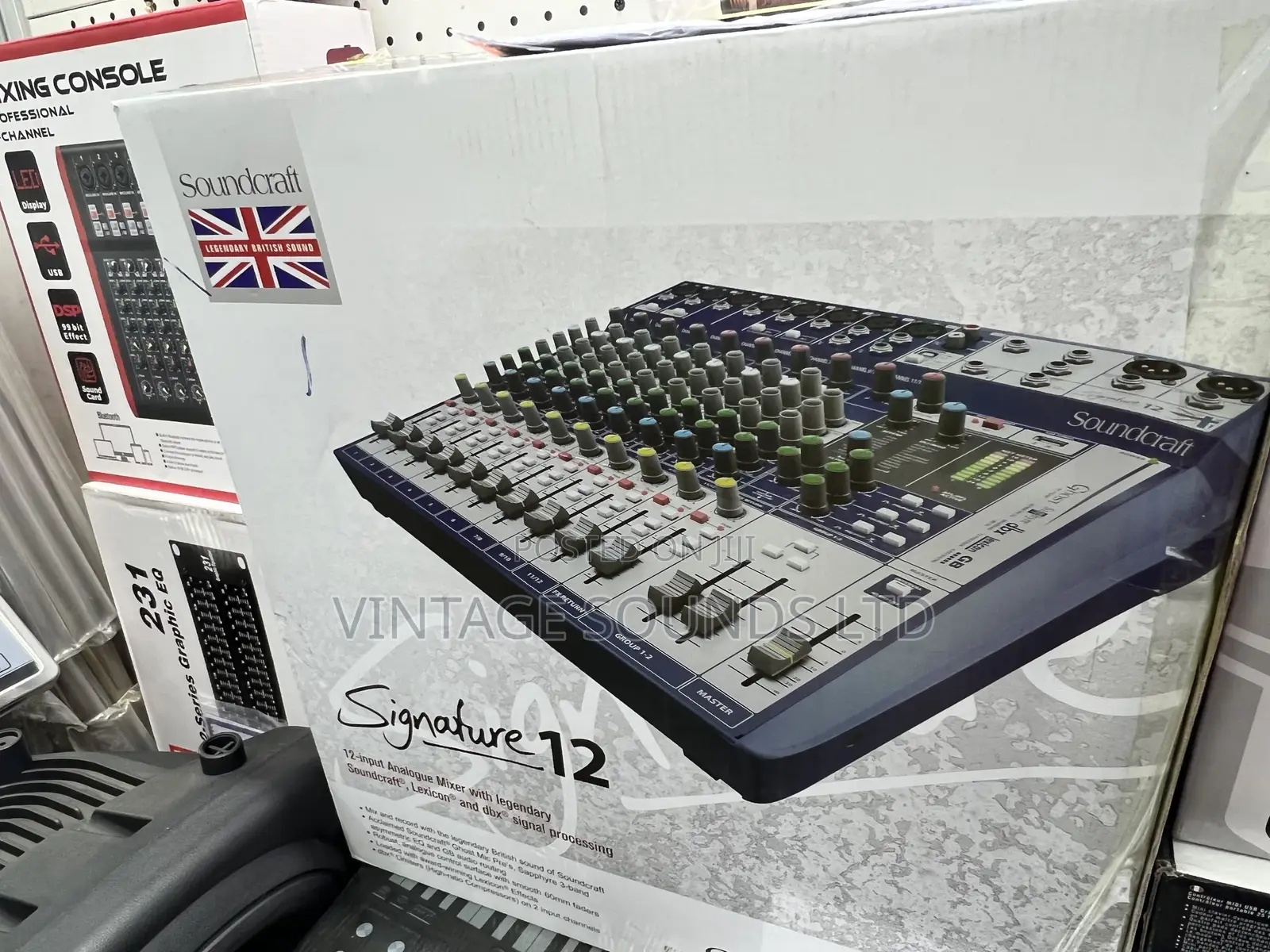 Soundcraft Signature 12 Passive Mixer Concole