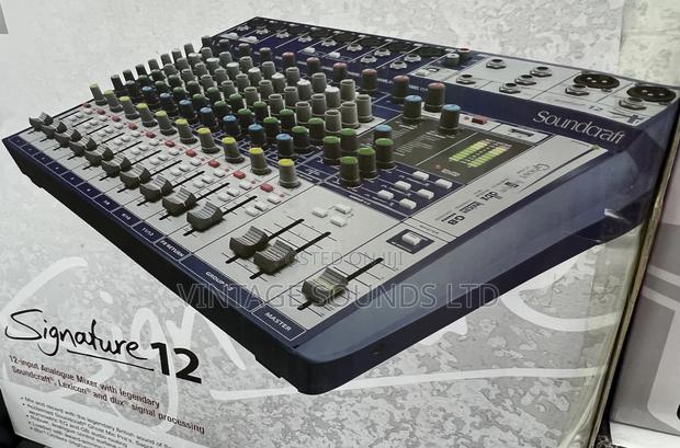Soundcraft 12 12channel Mixer