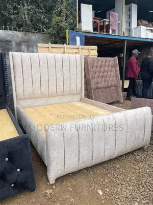 5/6 Bed/Tufted Bed