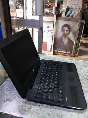 Laptop HP Stream Laptop 4GB Intel Celeron SSD 60GB