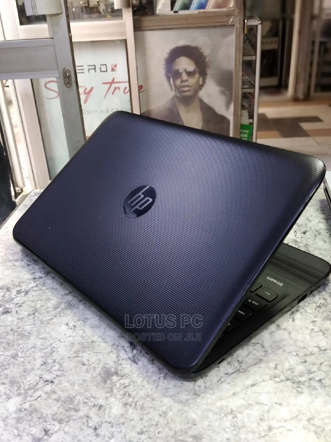 Laptop HP Stream Laptop 4GB Intel Celeron SSD 60GB