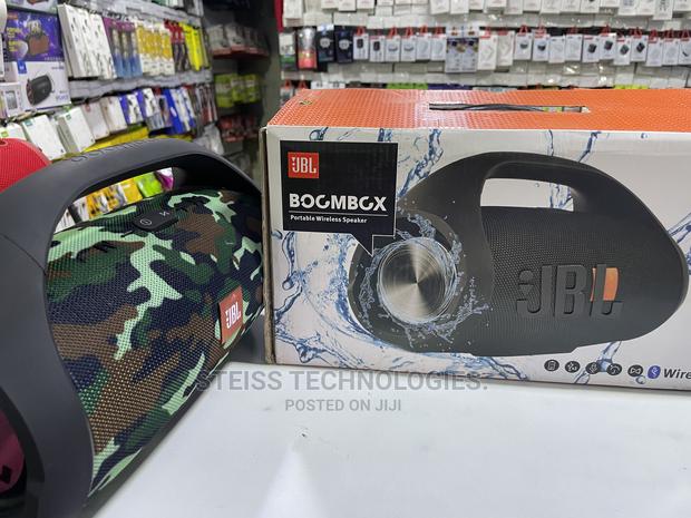 Boombox Bluetooth Speaker. - thumbnail 2
