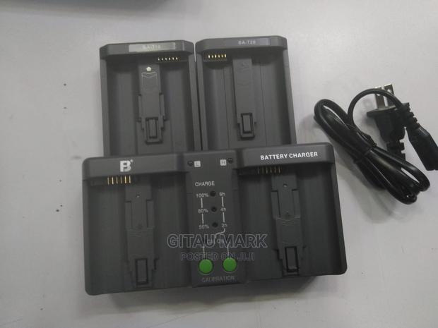 Dual Battery Charger for Nikon EN-EL18 Series Batteries - thumbnail 2
