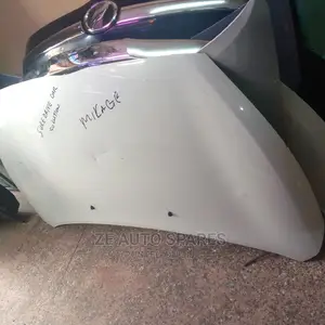 Mitsubishi Mirage Bonnet 2010