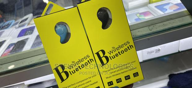 Bluetooth Wireless Headsets. - main view