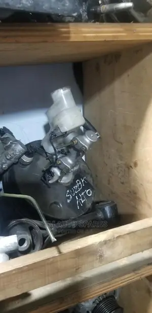 Suzuki Alto Brake Booster/Master Cylinder.