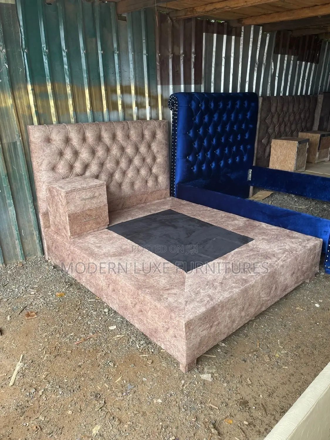 5/6 Bed,Tufted Bed