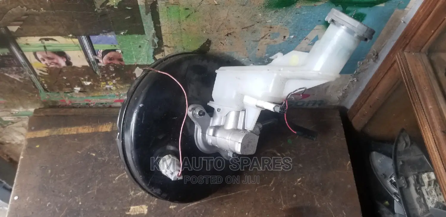 Suzuki Solio Brake Booster/Master Cylinder.