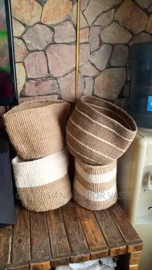 Baskets Kiondos Vases