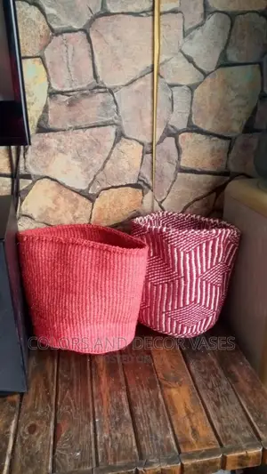Baskets Kiondos Vases